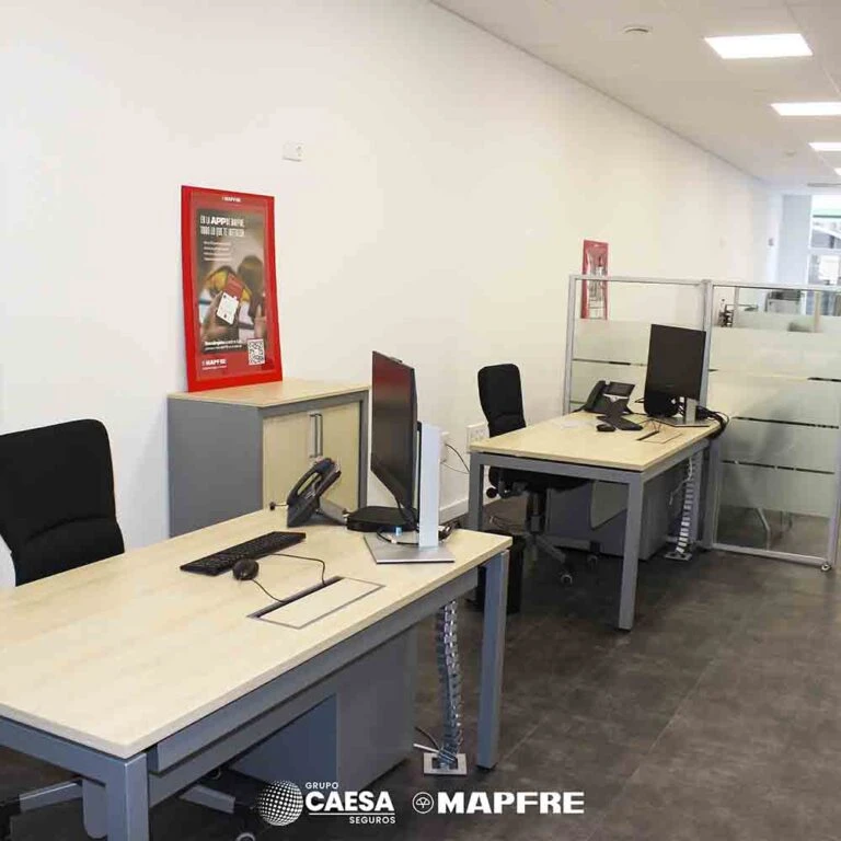 Zona de atención al cliente de la nueva oficina de Grupo Caesa Seguros